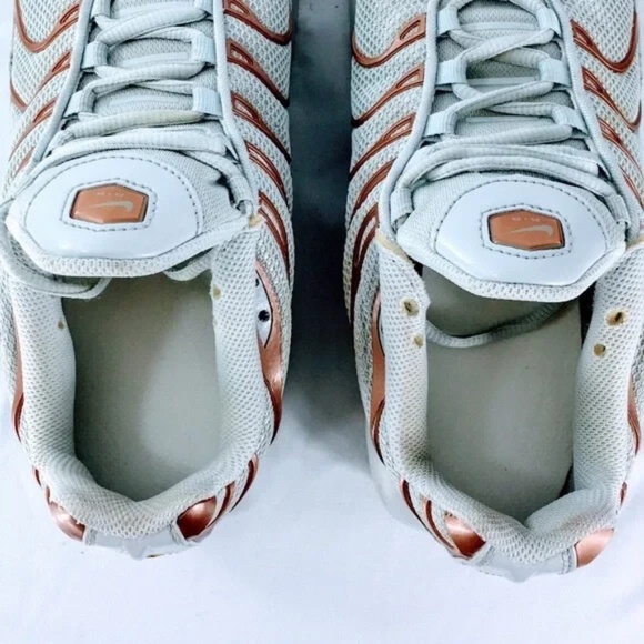 Nike Air Max Plus GS Womens Sneaker Cushioned Pure Platinum Sz 7 Y / 8.5 Womens - Picture 7 of 11